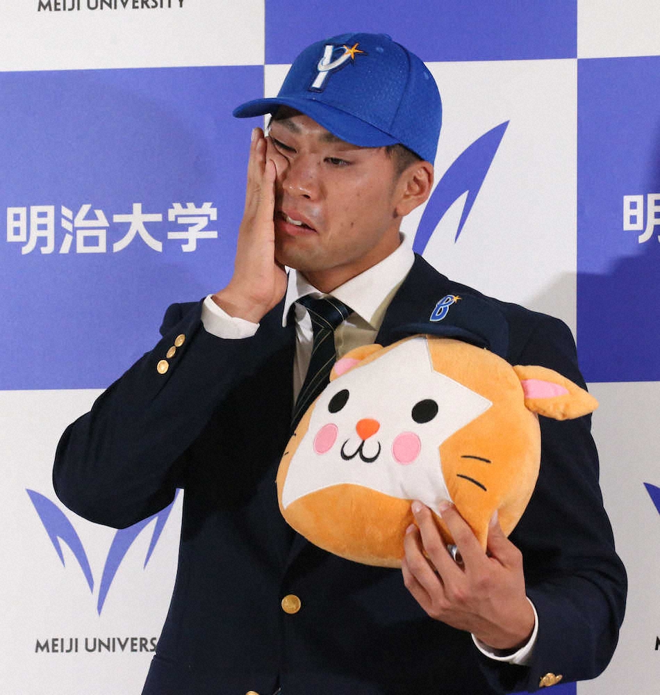 【画像・写真】明大・入江　DeNA単独1位指名にホッ　目標は「開幕ローテ、理想は10勝」