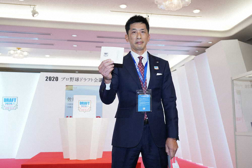 【画像・写真】歴史的矢野ガッツや!54年ぶり巨人にクジで勝利　矢野監督「大山とホームラン王争いをして」