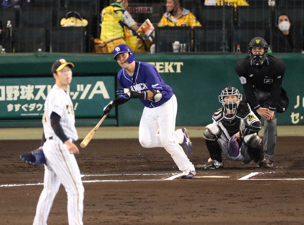 【画像・写真】中日が6回に追いつく　木下拓のプロ初三塁打が足がかり