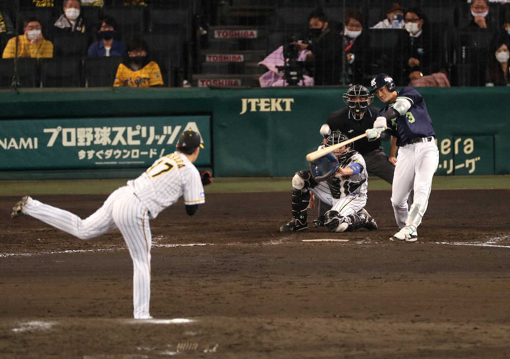 【画像・写真】ヤクルトが代打・西浦の初球3ランで阪神を撃破　8試合ぶり白星