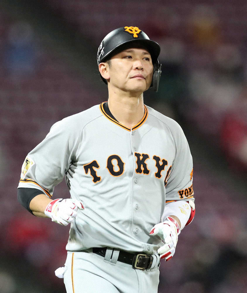 【画像・写真】巨人・坂本　4打数無安打で通算2000安打達成はお預け　残り5試合、あと3本