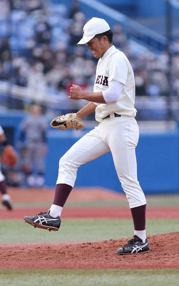 【画像・写真】早大・早川　毎回15奪三振、圧巻の1失点完投勝利　8日勝つか引き分けでV　連投辞さず