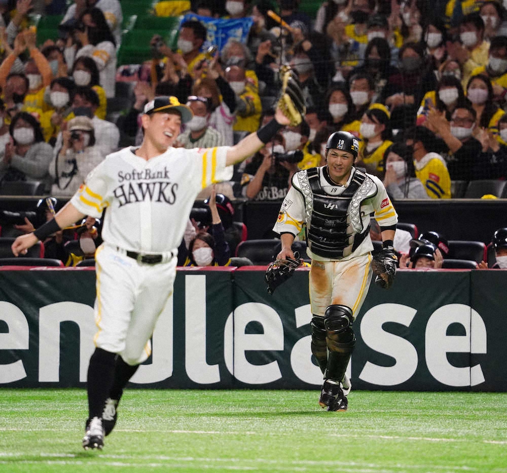 【画像・写真】ソフトバンク甲斐は決勝内野安打に「全力で走りました。気持ち1本で」　森「明日で決めたい」