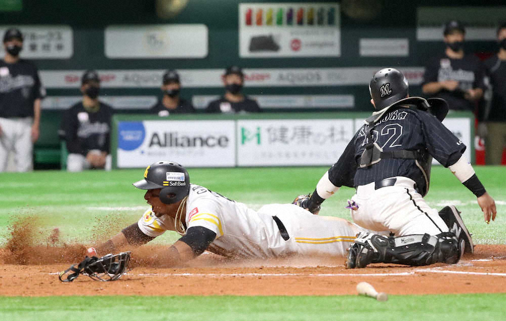 【画像・写真】ソフトB・グラシアル　勝利呼んだ激走ヘッスラ「際どいタイミングだったけど…」