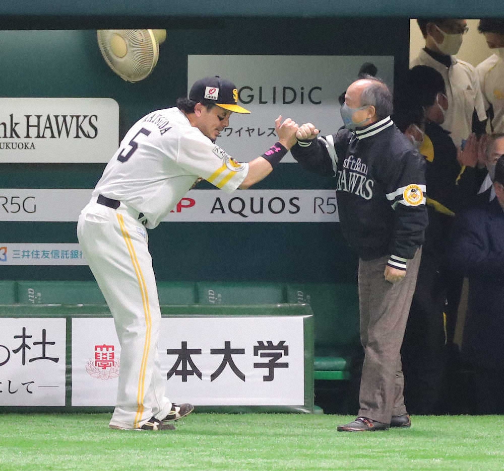 【画像・写真】ソフトバンク連勝で4年連続日本S進出　工藤監督、2打席連発の中村晃に「大きな勇気になった」