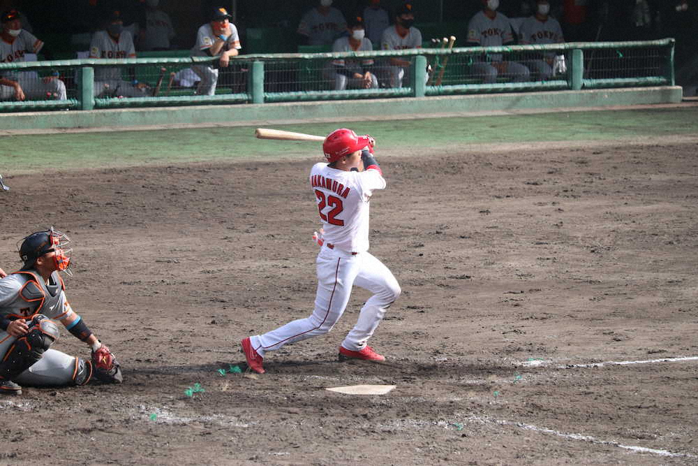 【画像・写真】広島・中村奨　ソロ弾含む2安打で猛アピール　「打てる捕手」1軍定着へ