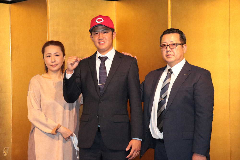 【画像・写真】広島ドラ5、四国IL徳島・行木が仮契約、早期1軍登板へ意気込み　153キロ右腕「名前覚えて」