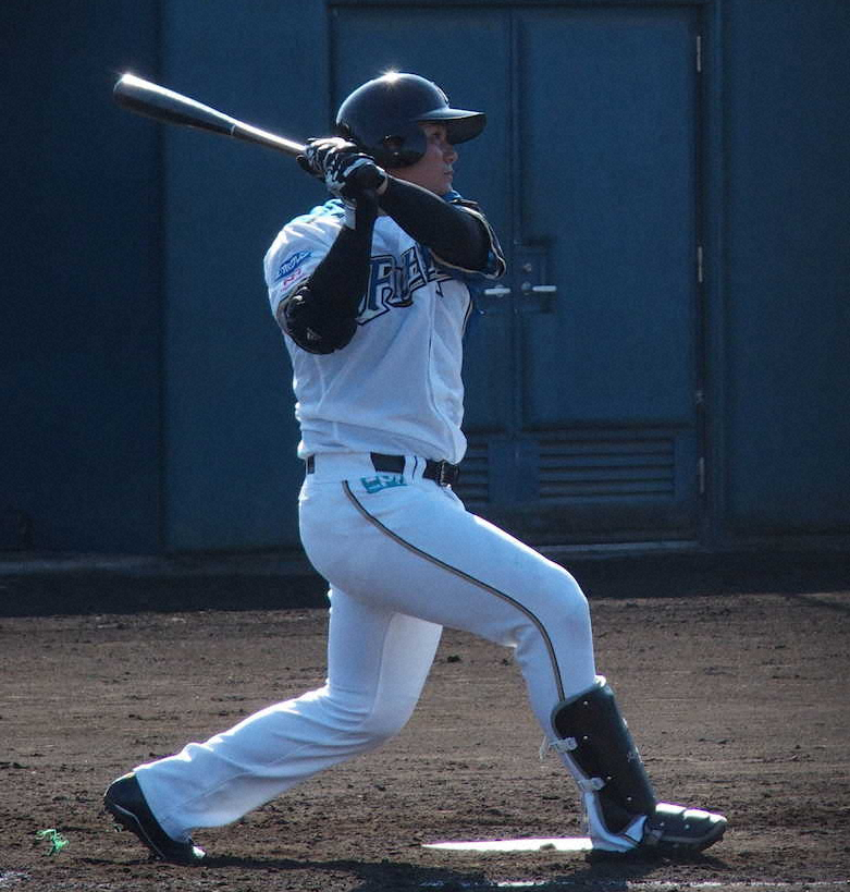 【画像・写真】日本ハム・清宮　栗山監督の前でアピール弾　覚醒へ「だいぶ良くなってきている」