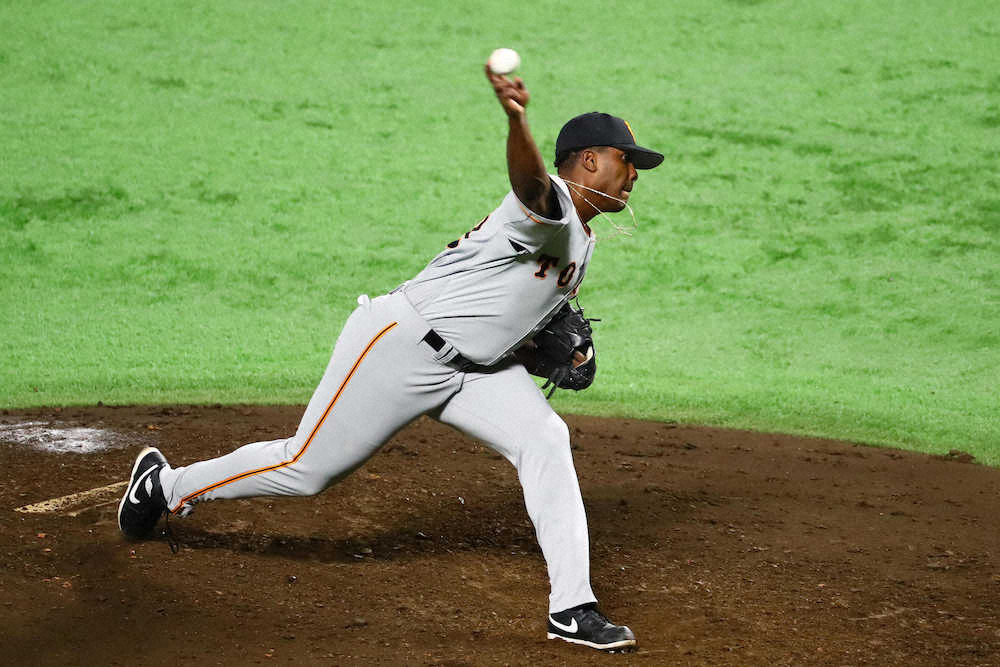 【画像・写真】＜ソ・巨＞巨人・4番手のビエイラ（撮影・会津　智海）