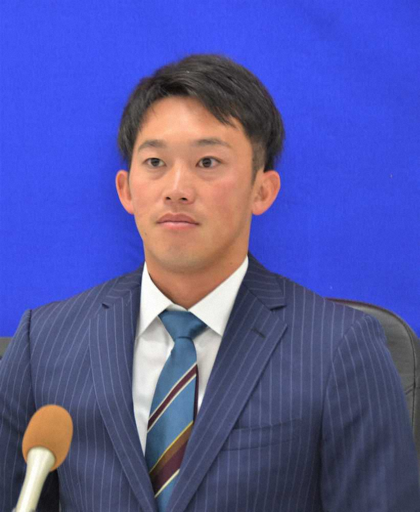 【画像・写真】中日・岡野　100万減でサインも「すごく悔しい」　球団新人15年ぶり開幕ローテ入りながら2勝どまり