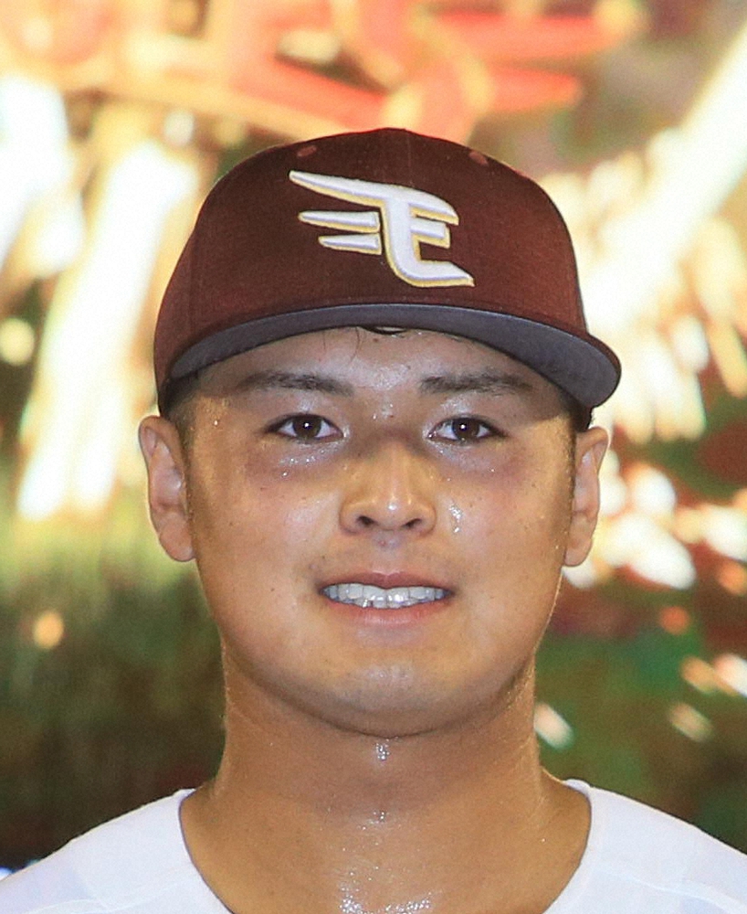 【画像・写真】楽天・黒川　守備力上げて「1年間1軍に」オフは名手・藤田に弟子入り