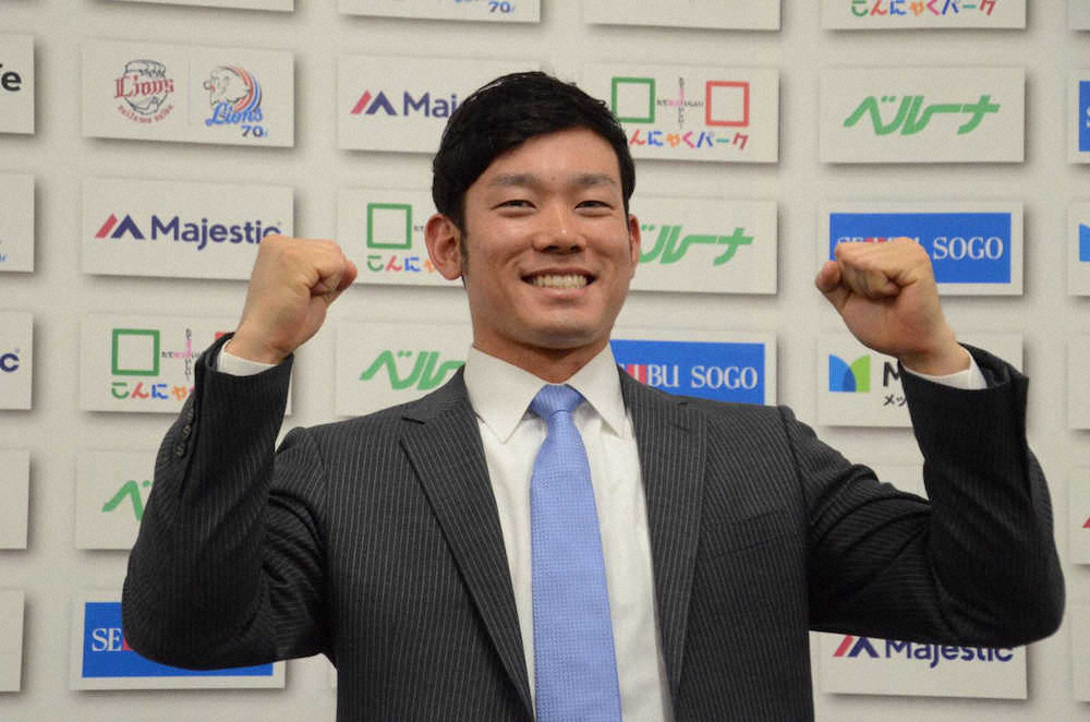 【画像・写真】西武・田村　年俸400万円アップで5年目飛躍誓う　「勝ちに貢献できるピッチャーになる」