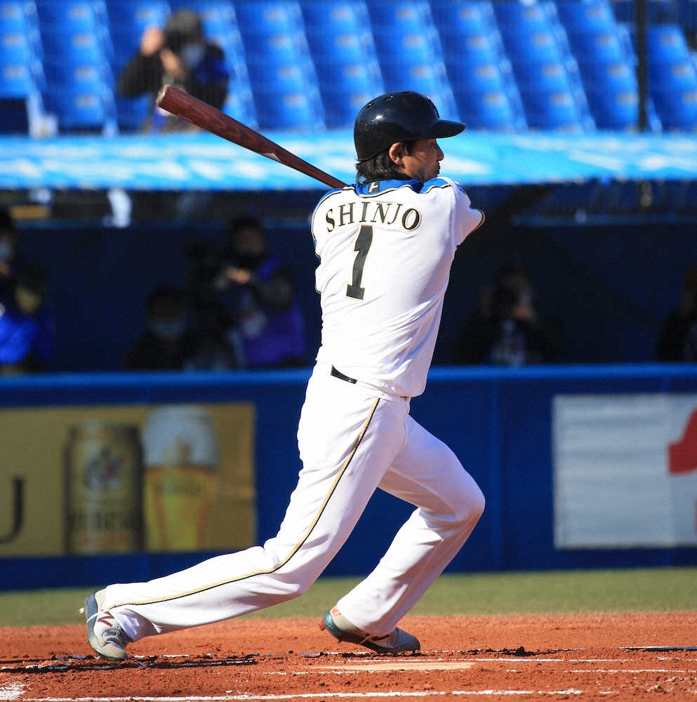 【画像・写真】48歳の挑戦　新庄剛志氏は第1打席は平岡の前に二ゴロに倒れる　12球団合同トライアウト