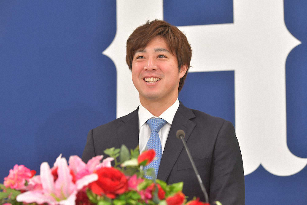 【画像・写真】広島・野村　現状維持の1億2000万円でサイン　「ケガで始まりケガに終わった」