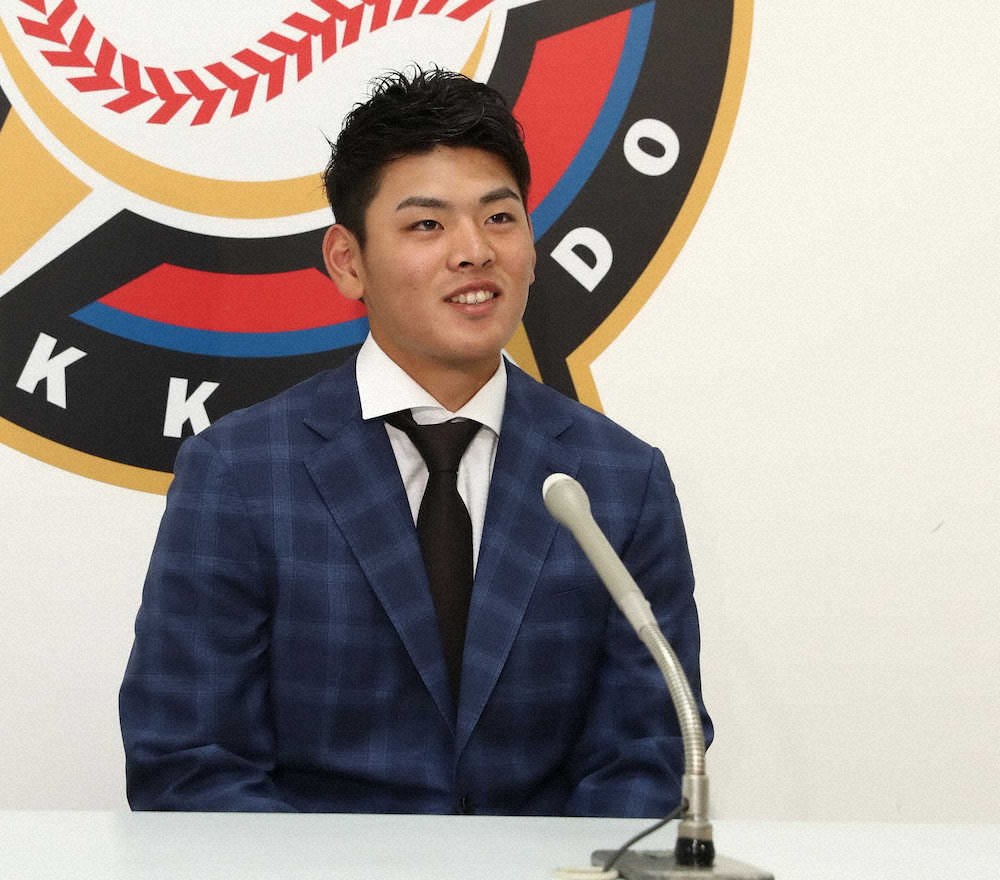 【画像・写真】日本ハム・野村　280万円増の880万円でサイン「来年結果を残さなきゃいけない」