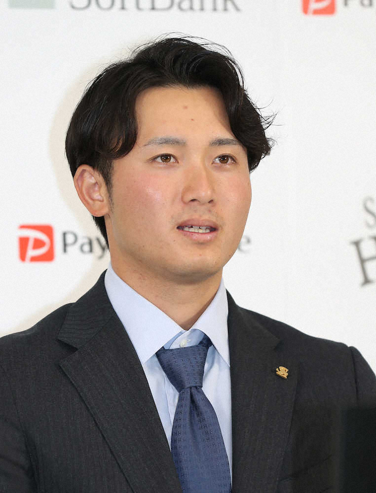 【画像・写真】ソフトB・高橋純　1軍出番なく900万円減…来季こそ「50試合目指して頑張る」