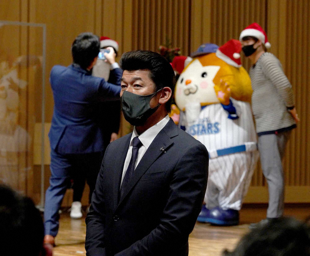 【画像・写真】DeNA・三浦監督　森に期待感、開幕で「“1番ショート森”となってくれるように」