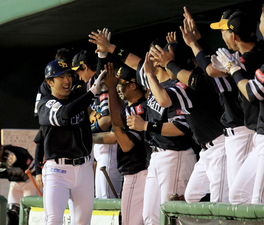 【画像・写真】【惜別球人】ソフトB・西田　V支えた円陣の爆笑メーカー