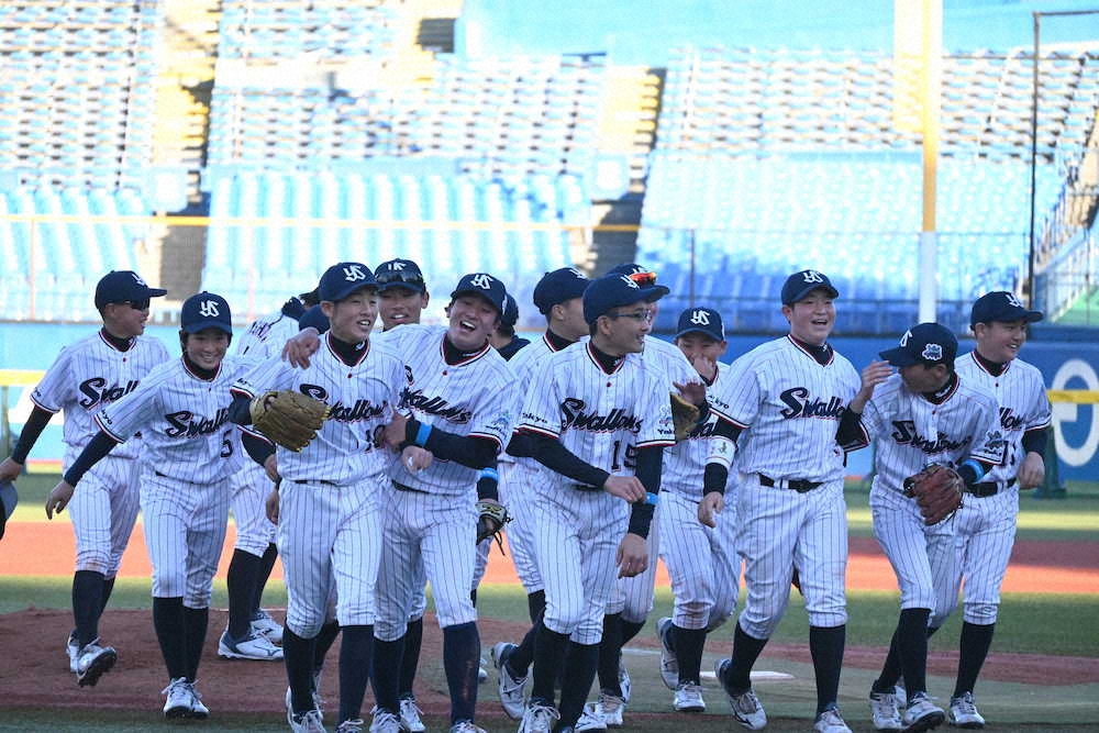 【画像・写真】ヤクルトJｒ　本拠地でジュニアトーナメント連覇！快足1番の芦田が貢献