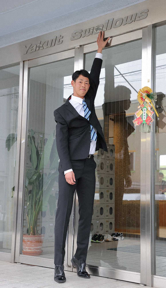 【画像・写真】ヤクルト　ドラ4元山　掃除用具一式を持参、「トイレの神様」で運つかむ