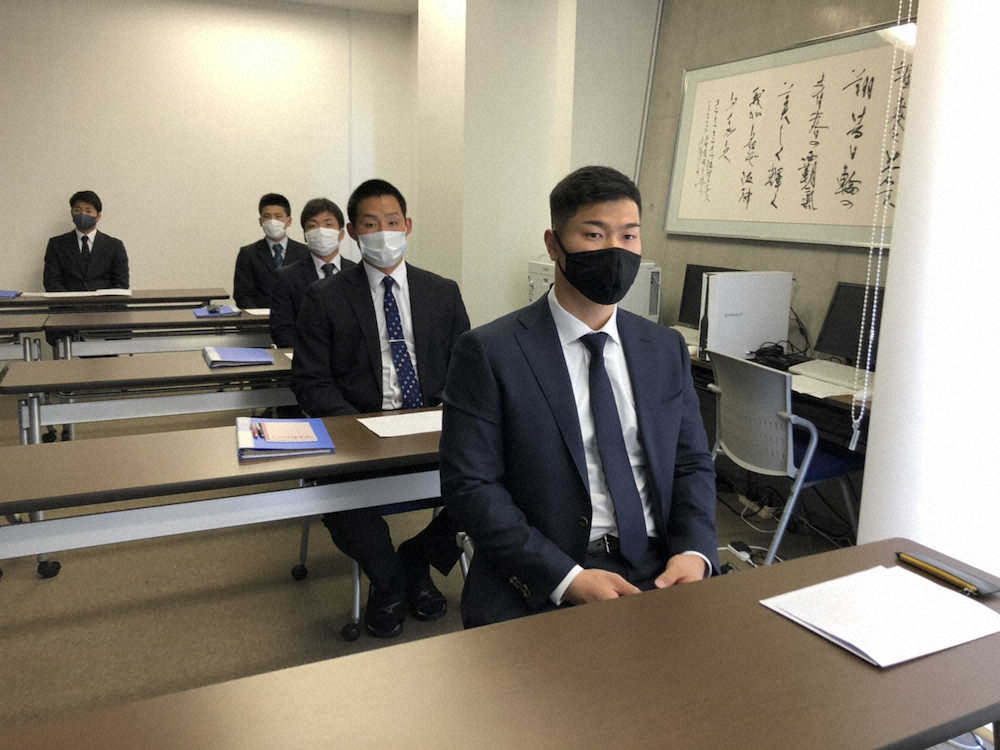 【画像・写真】プロでの成功は「イチ流」から　阪神ドラ1佐藤輝はレジェンドのルーティン学び「一流」目指す