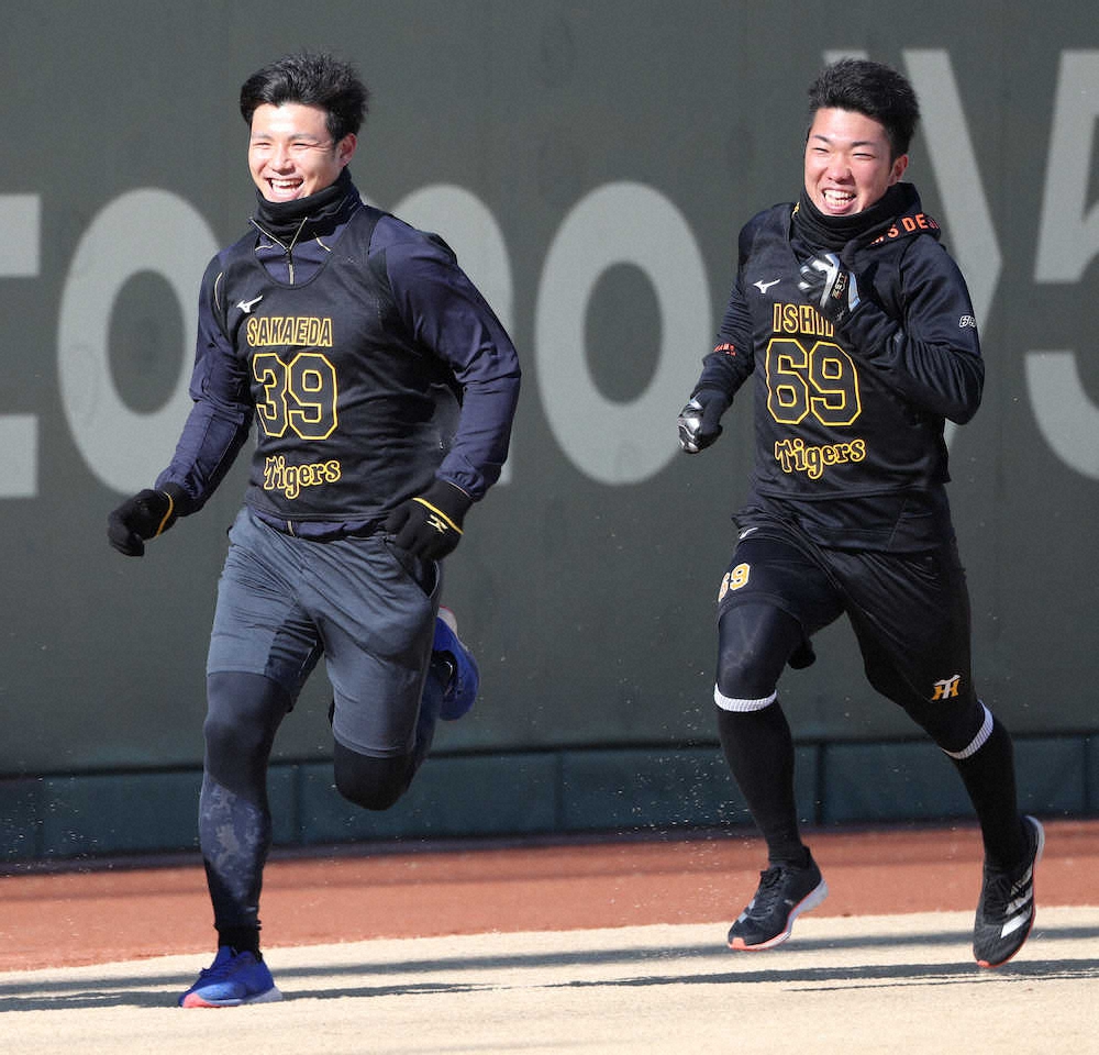 【画像・写真】聞かぬは一生の恥!　阪神ドラ4・栄枝　ライバルから情報収集「聞くことは本当に大事なこと」