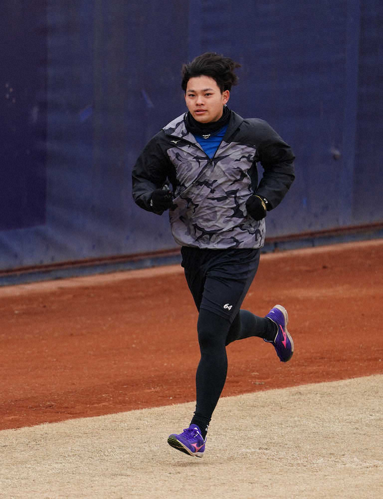 【画像・写真】日本ハム・田宮　2軍施設で自主トレ　成人の誓い「脱・かわいいキャラ」