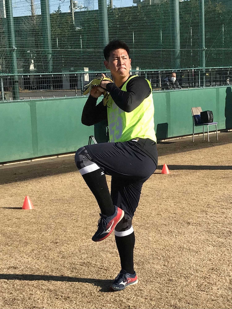 【画像・写真】ロッテ・ドラ5西川　新人合同自主トレに10本以上バット持参　木製対応に自信