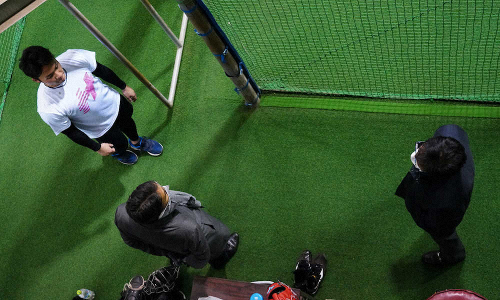 【画像・写真】日本ハム・栗山監督　ドラ1伊藤を「ヒロ」呼び「ヒーローのヒロだよ」