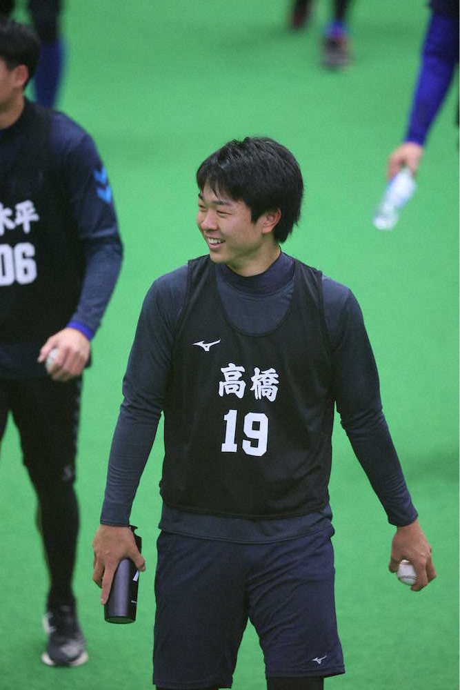 【画像・写真】中日・仁村2軍監督　2年目の石川昂にハッパ「巨人・岡本の上を行かないと」　キャンプ“地獄”練習予告