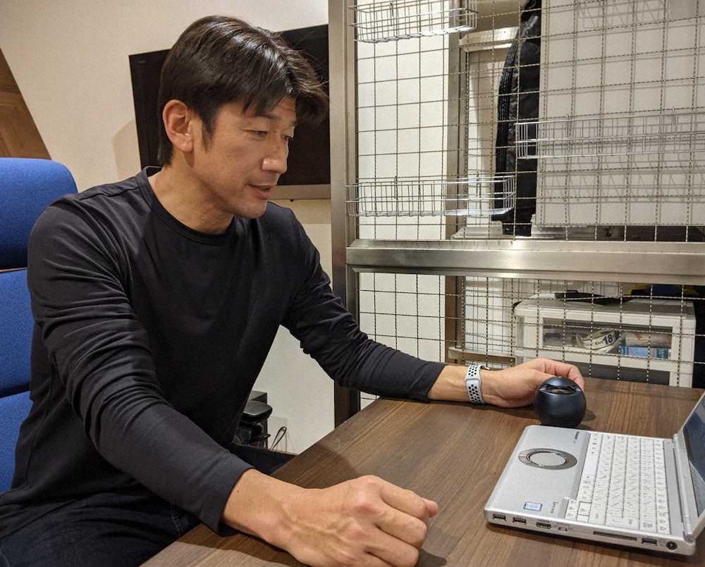 【画像・写真】DeNA・三浦監督　3・26巨人戦の開幕投手「まだ決めていない。キャンプ、オープン戦の結果見てから」