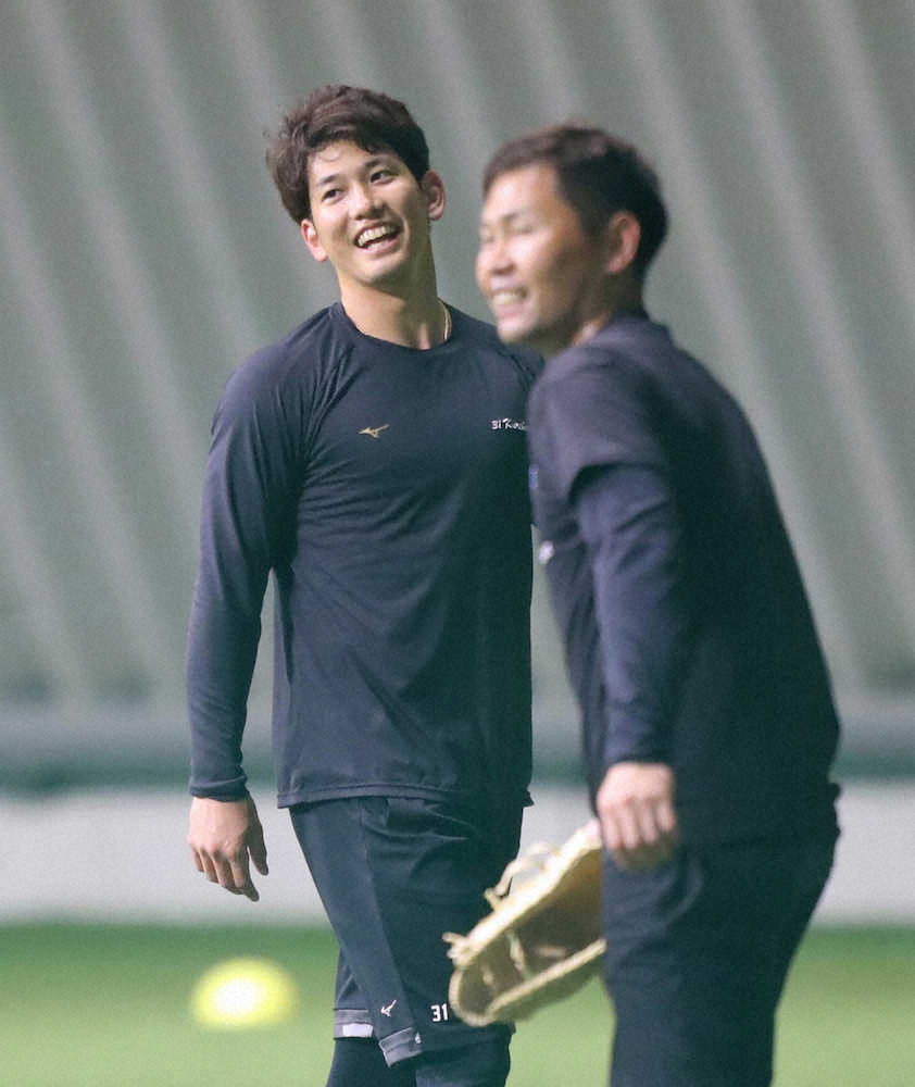 【画像・写真】ソフトB・栗原　師匠・中村晃＆オリックス・吉田正の金言胸に打撃進化誓う