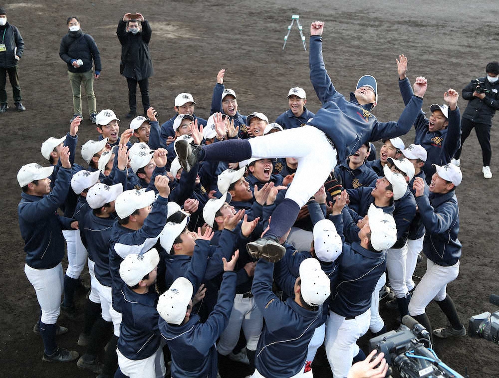 【画像・写真】大崎、初の甲子園！　小さな離島の廃部寸前チームに清水監督が起こしたマジック