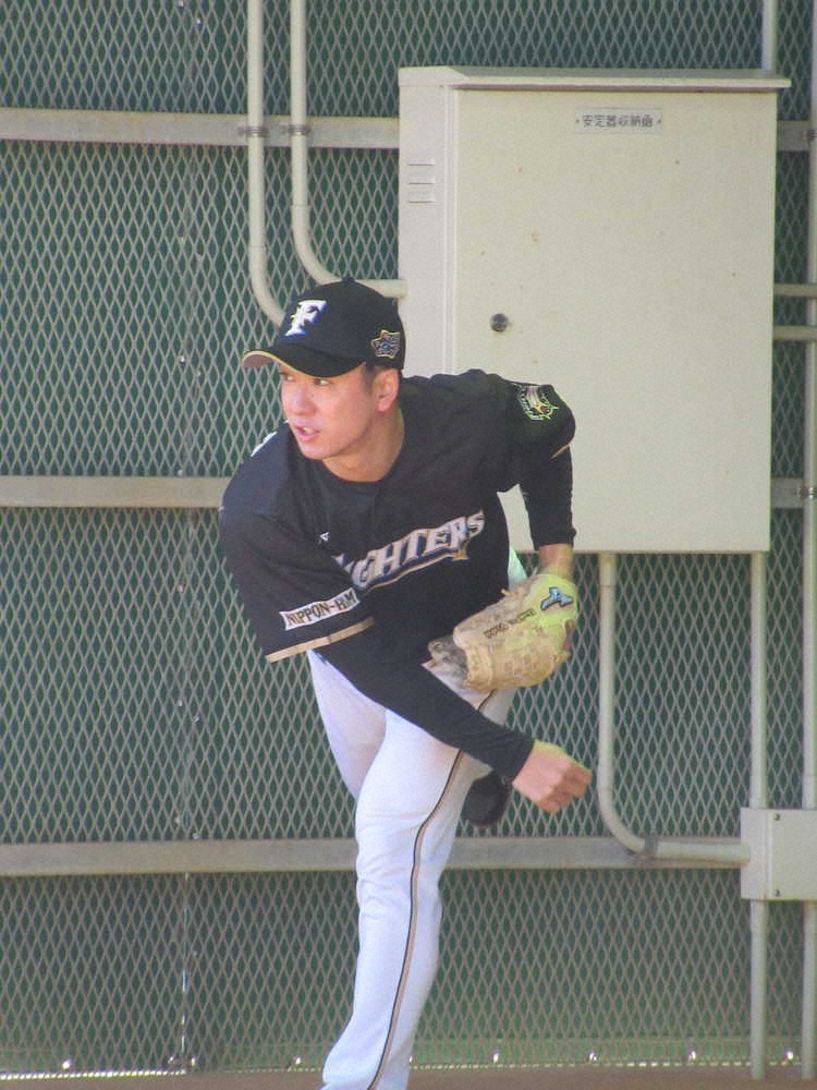 【画像・写真】日本ハム・斎藤佑　ブルペン一番乗りで200球　右肘じん帯断裂から「超回復！」へ