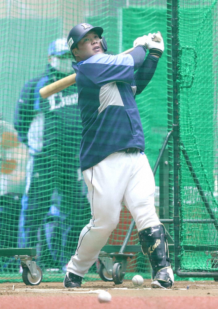 【画像・写真】西武ドラ1渡部　譲られた「山川バット」で初打ち