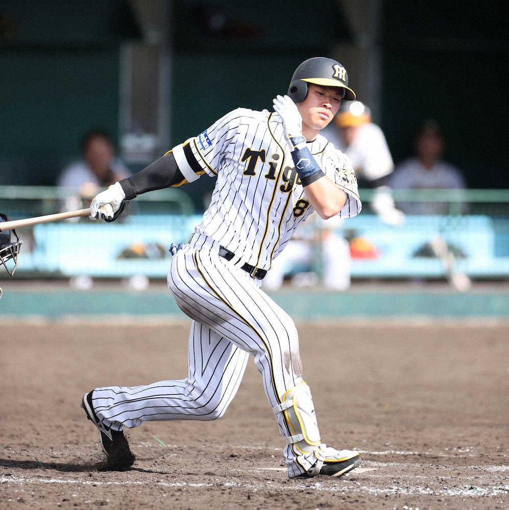 【画像・写真】阪神ドラ1佐藤輝　三振デビューも高評価　矢野監督「自分の形でスイング」　侍・稲葉監督も興味津々