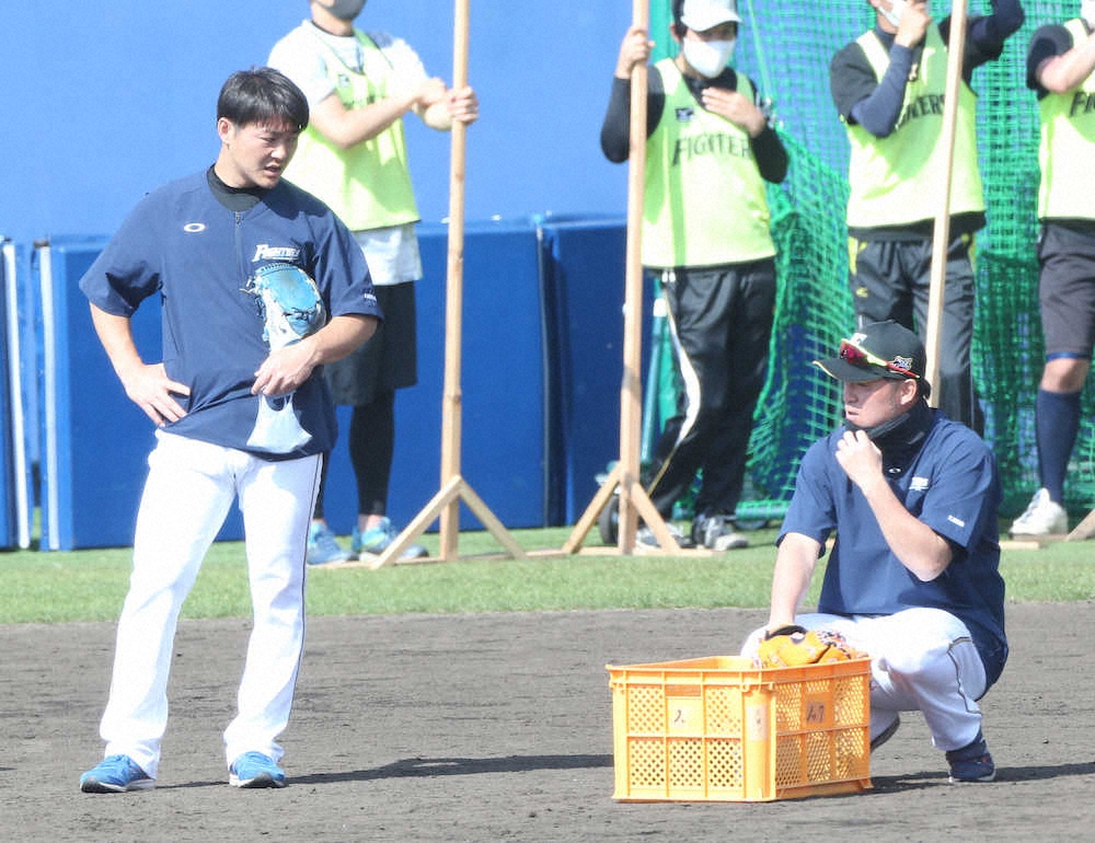 【画像・写真】日本ハム、難聴の石井打撃投手に寄り添うコミュニケーション　距離保ちマスクなしで会話