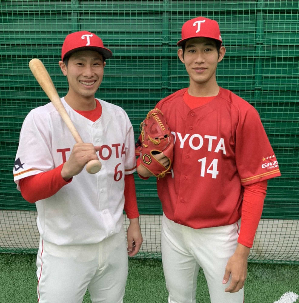 トヨタ自動車の新人・長谷部銀次投手（右）。左は佐藤勇基内野手。