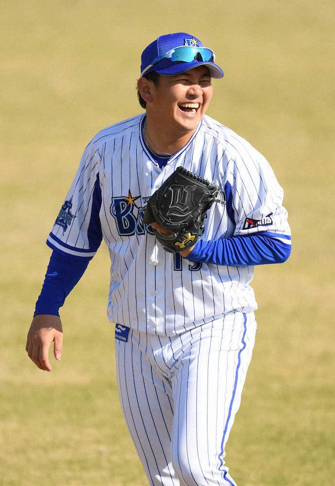 【画像・写真】DeNA・山崎　守護神返り咲きへ「今年は変化球も幅広く使う」　まずは1軍合流だ