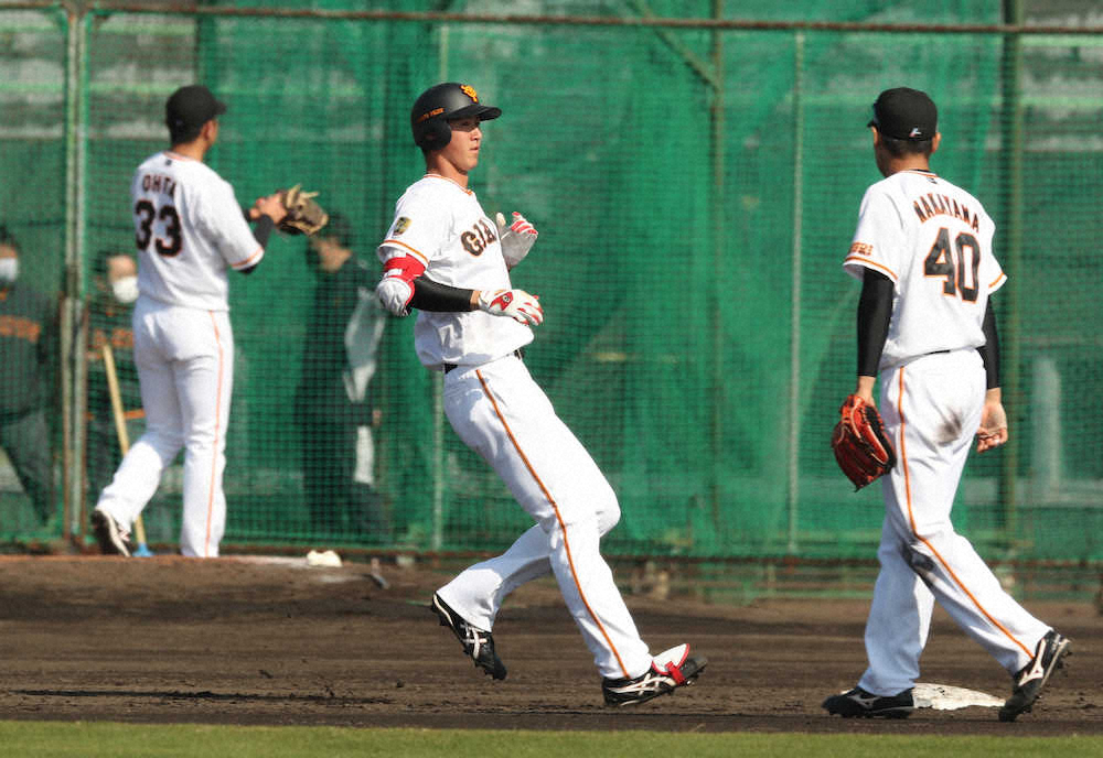 【画像・写真】巨人ドラ5・秋広　“大谷打法”で快音連発　原監督「素材はいいよね」