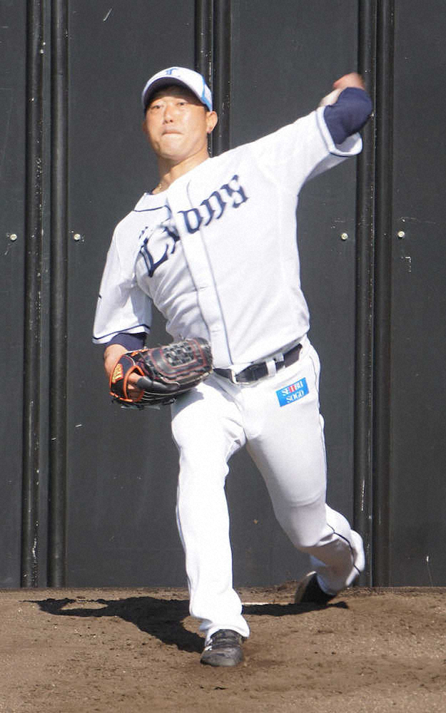 【画像・写真】西武・内海　今月4度目のブルペンで手応え76球、カット改良に意欲