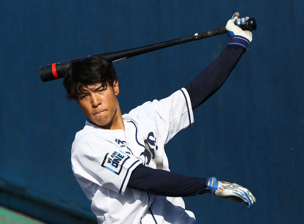 【画像・写真】西武・山野辺が「第4の男」に名乗り　外野守備挑戦中「熊代さんのような選手に」