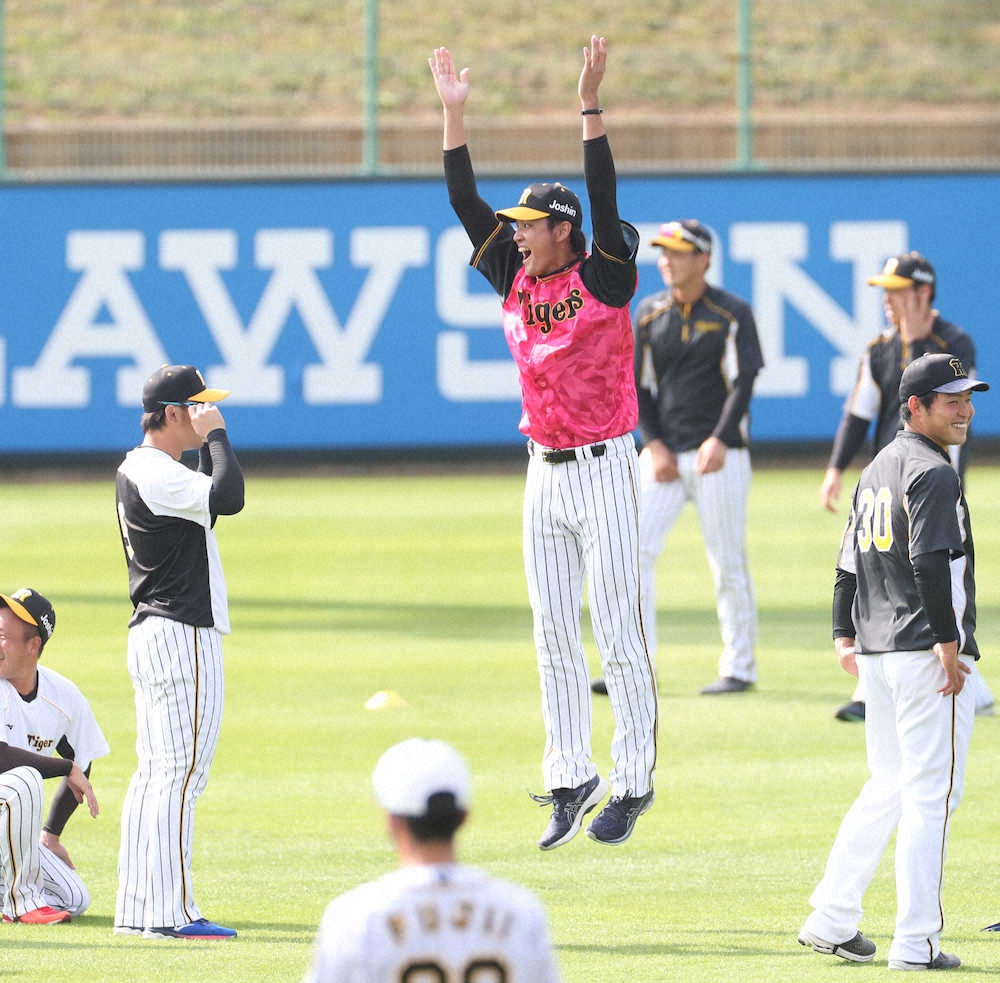 【画像・写真】阪神・藤浪　全開155キロでドラ1佐藤輝斬り！見応えあるオール直球勝負　初動負荷トレも進化の一因