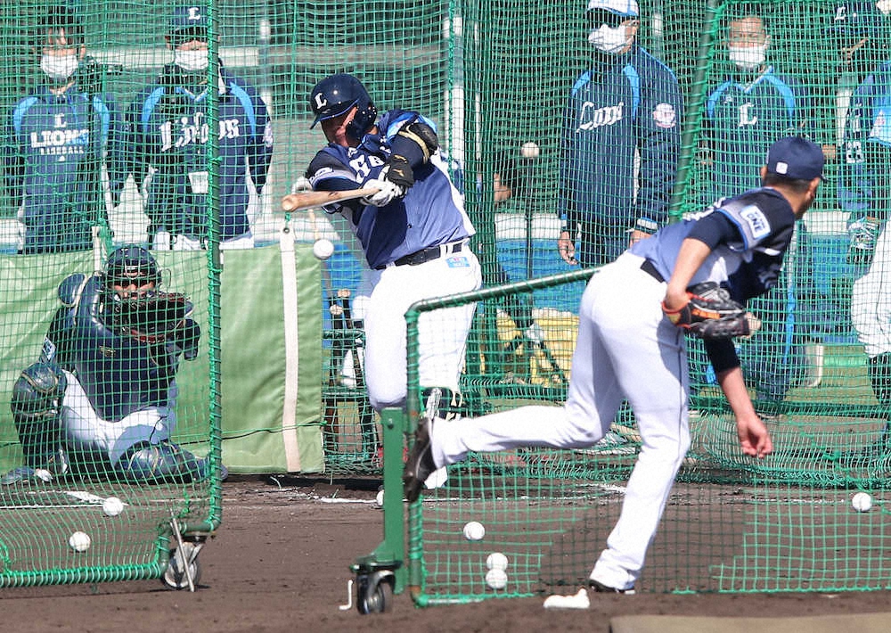 【画像・写真】西武ドラ1・渡部「大きく振ることテーマに」フリー打撃で内海から3安打