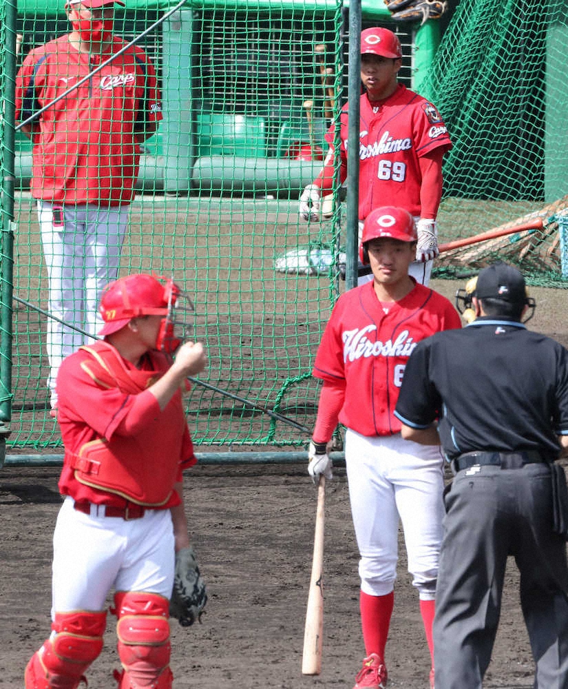 総力戦で1点取る野球を 広島がキャンプ初のケース打撃で目指すスタイルを再確認 スポニチ Sponichi Annex 野球