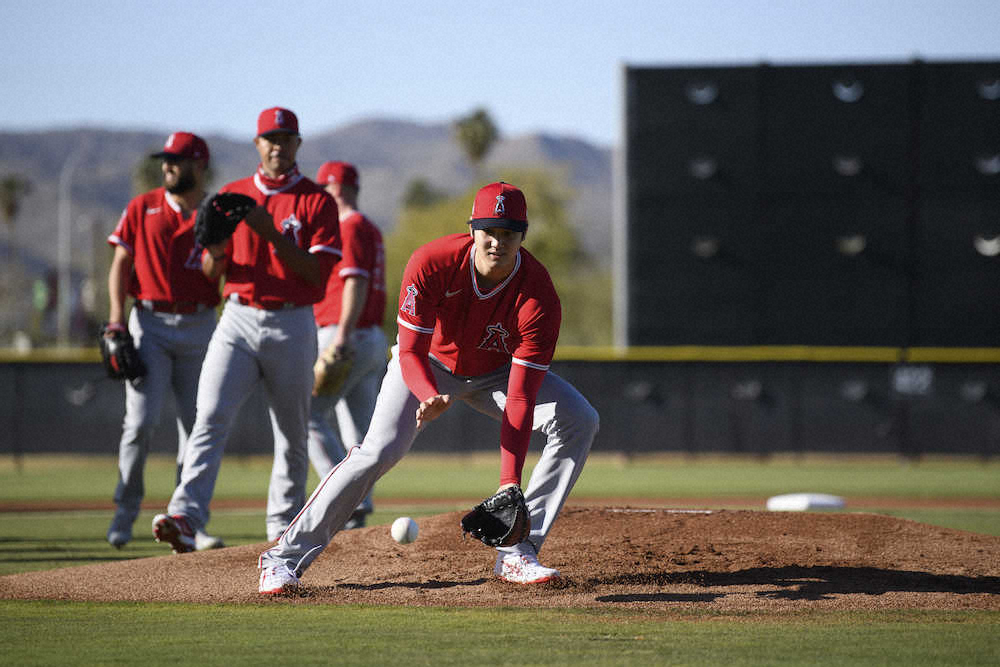 【画像・写真】エンゼルス・大谷、新打法キャンプイン！二刀流完全復活へ投球も順調