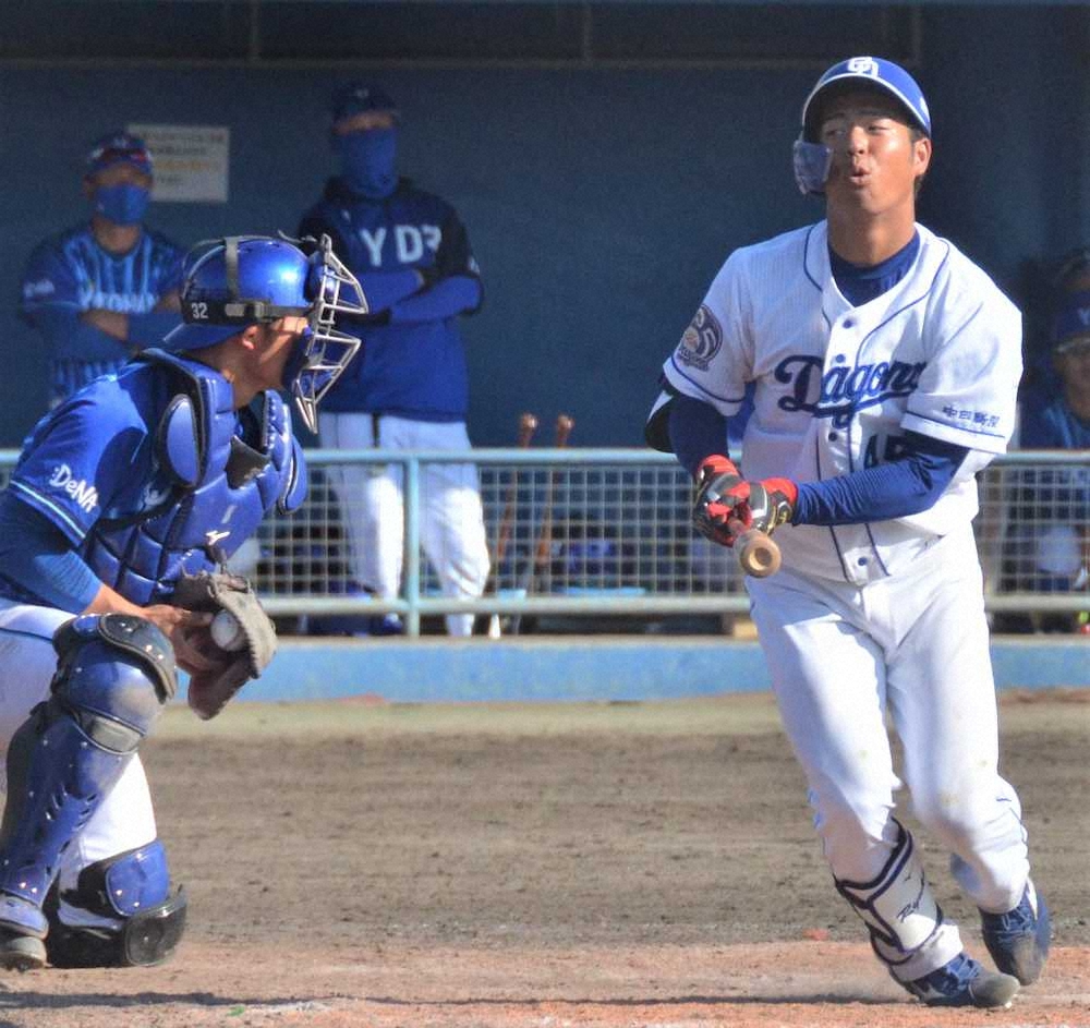 【画像・写真】中日ドラ3土田　初実戦いきなり守備でアピール　初安打お預けも…与田監督「打球に対する入り方凄い」