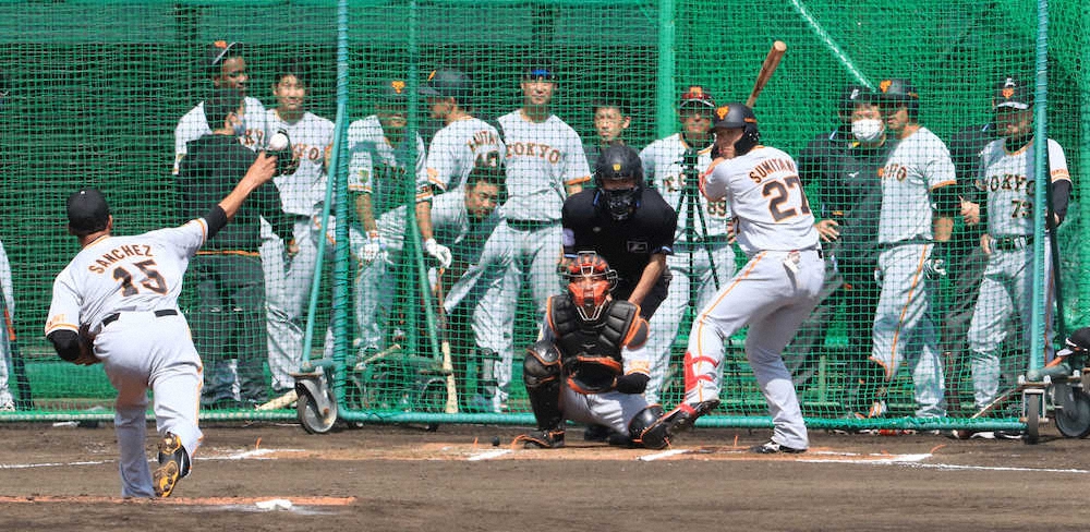 【画像・写真】巨人・サンチェスが1カ所打撃に登板　今季初の打者相手に40球で安打性1本　　
