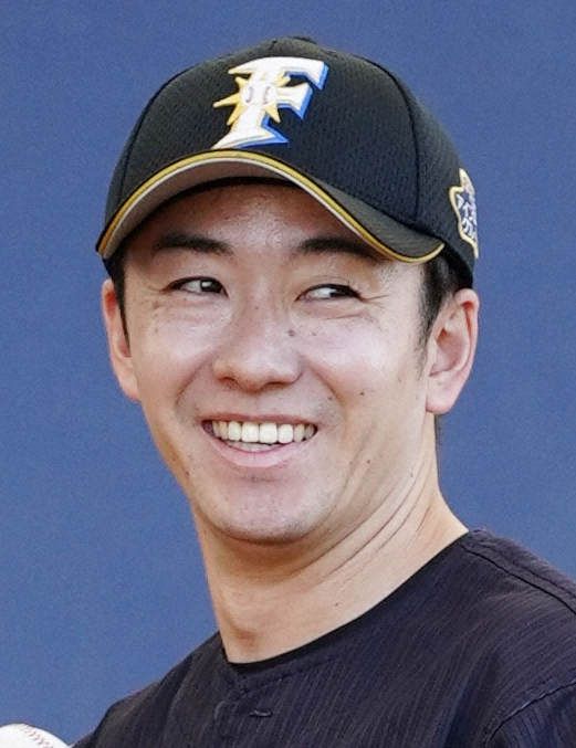 【画像・写真】日本ハム2軍キャンプ打ち上げ　投げるリハビリの斎藤「奇跡に近い」