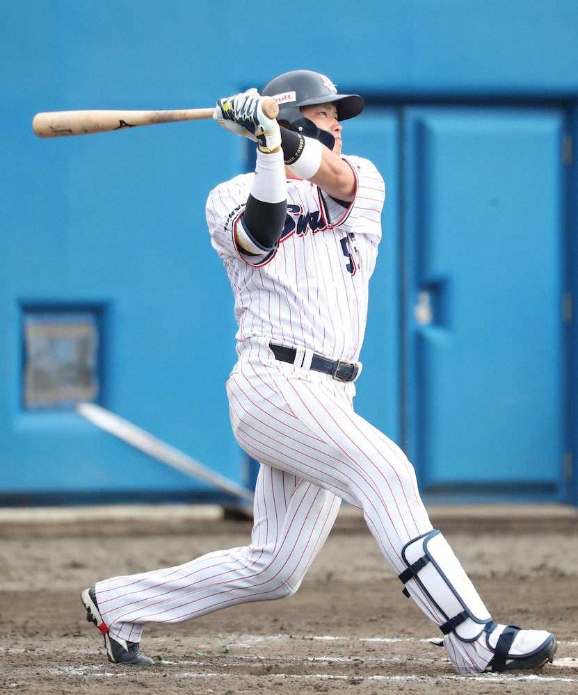 【画像・写真】ヤクルト・村上　逆風気にしない130メートル弾！「感触は完璧でした」